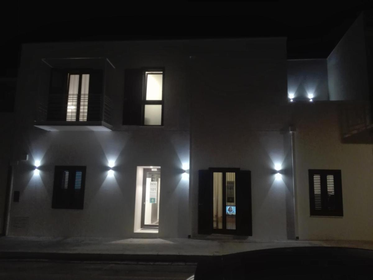 Patio 101 "Exclusive" Bed & Breakfast San Vito Lo Capo Exterior foto